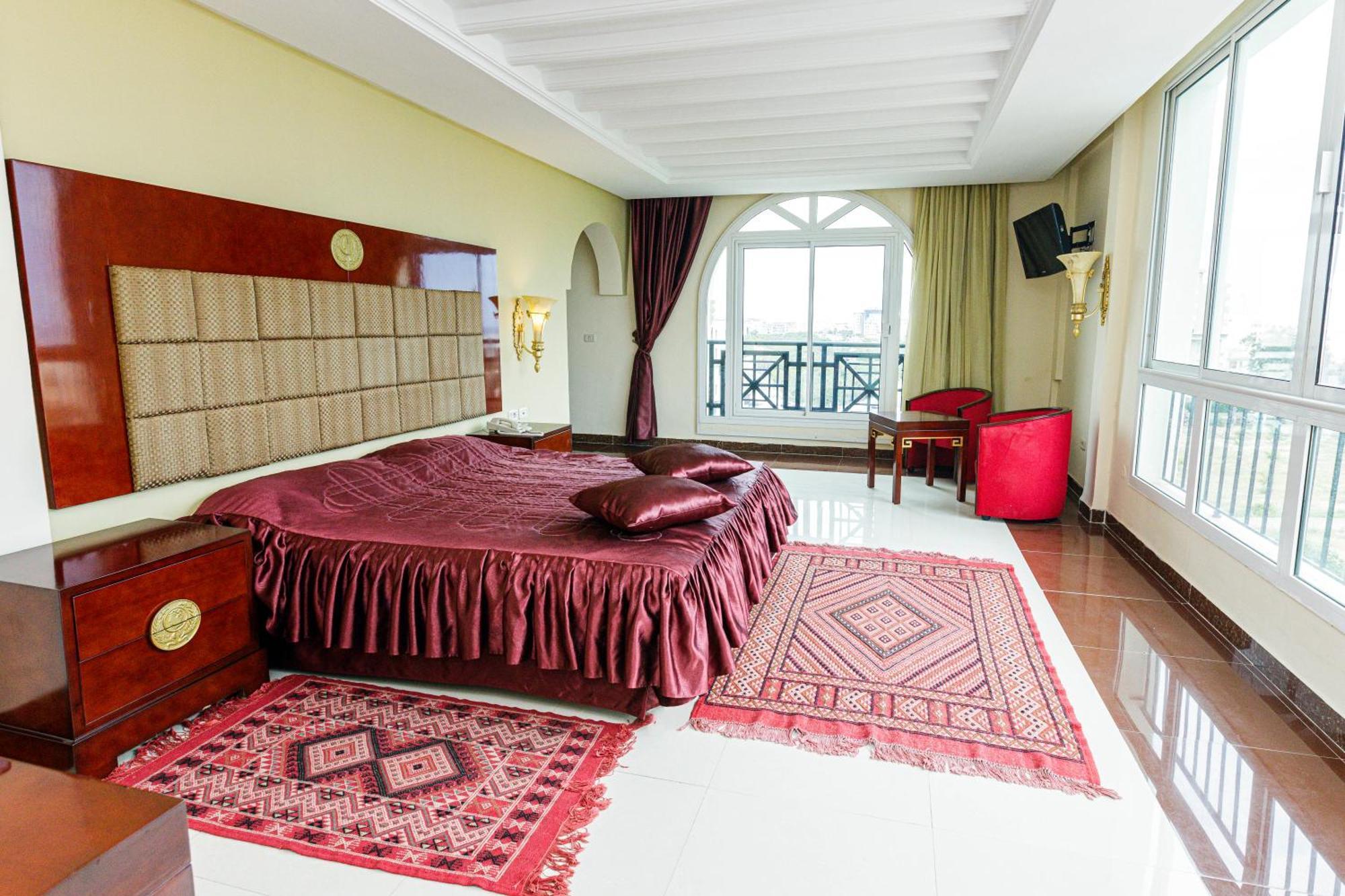 Hotel César Palace 4*
