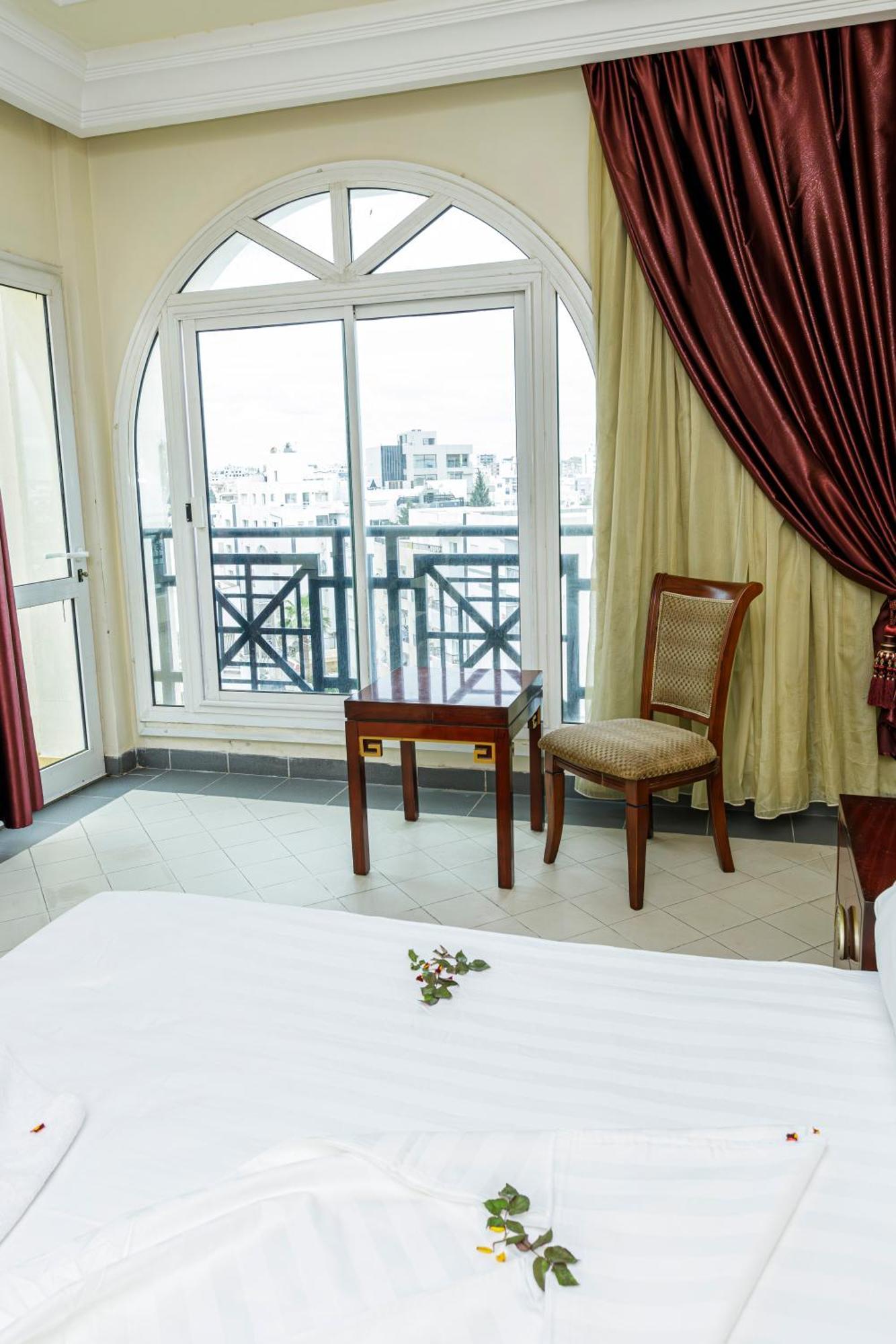 César Palace Hotel 4*