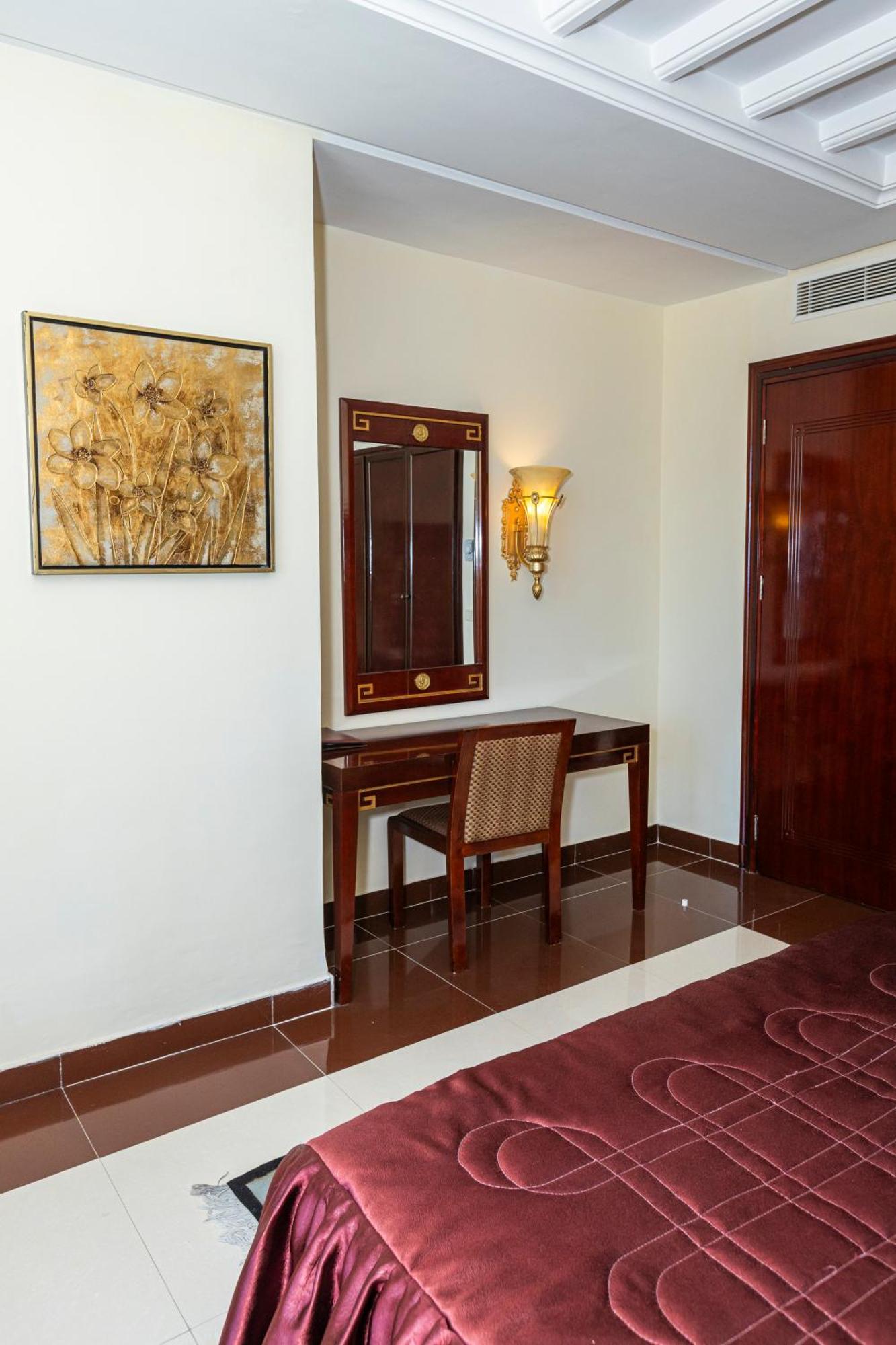 César Palace 4*
