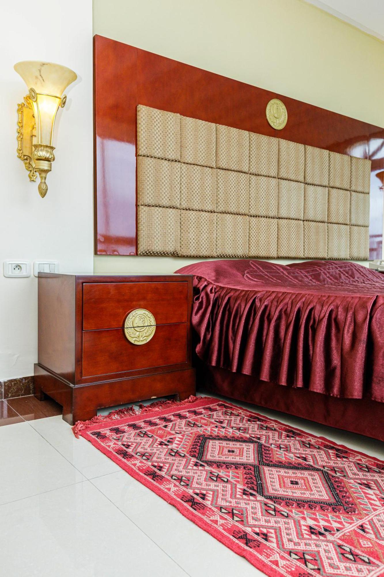 Hotel César Palace 4*
