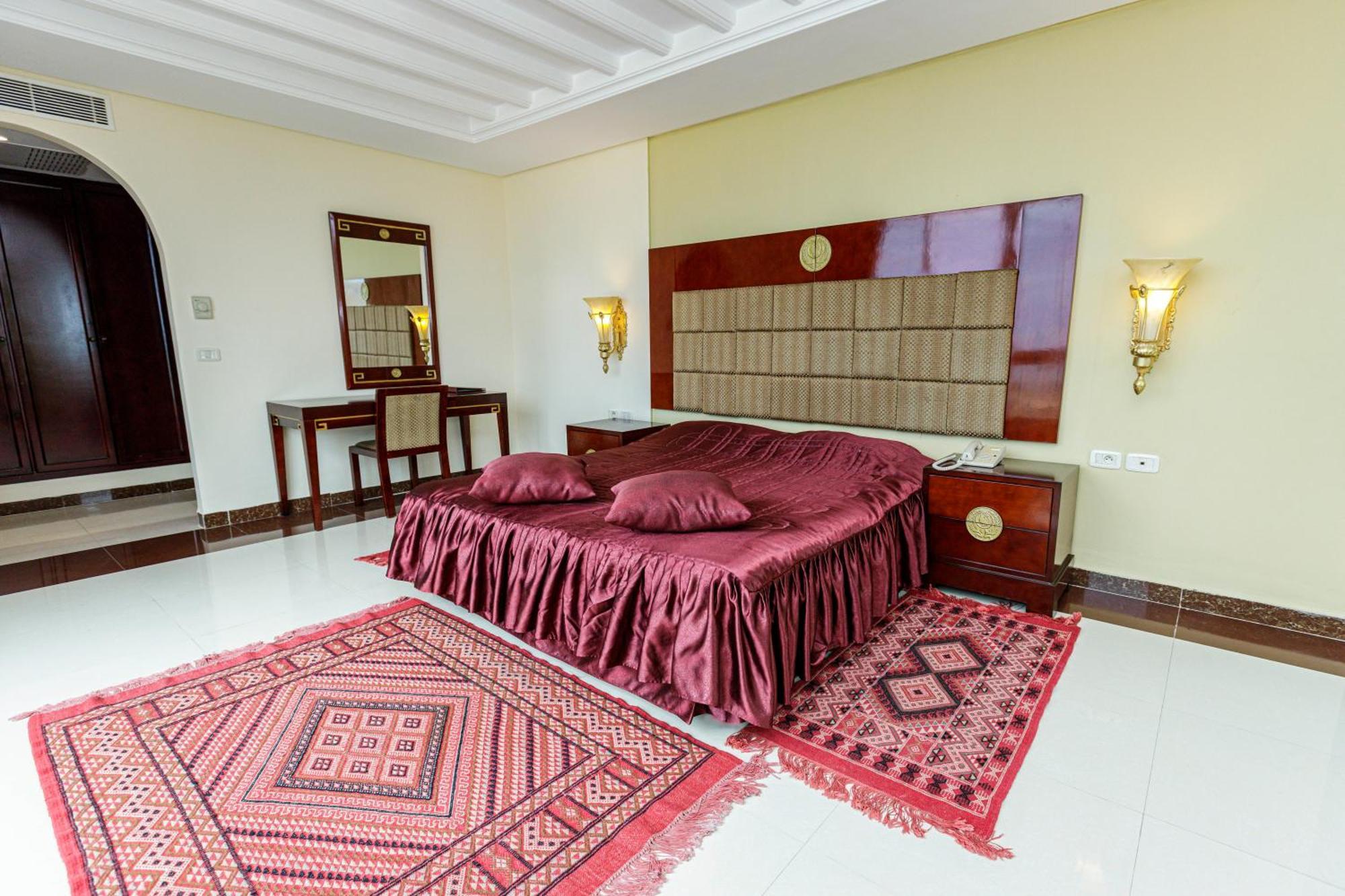 Cesar Palace Hotel 4*