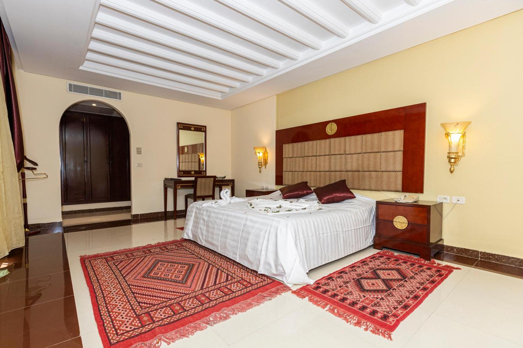 Hotel Cesar Palace 4*